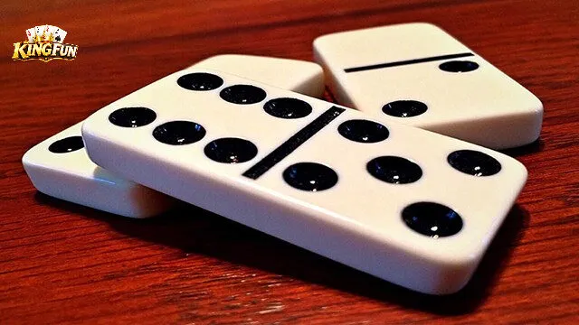 Các bước làm quen với Domino trực tuyến
